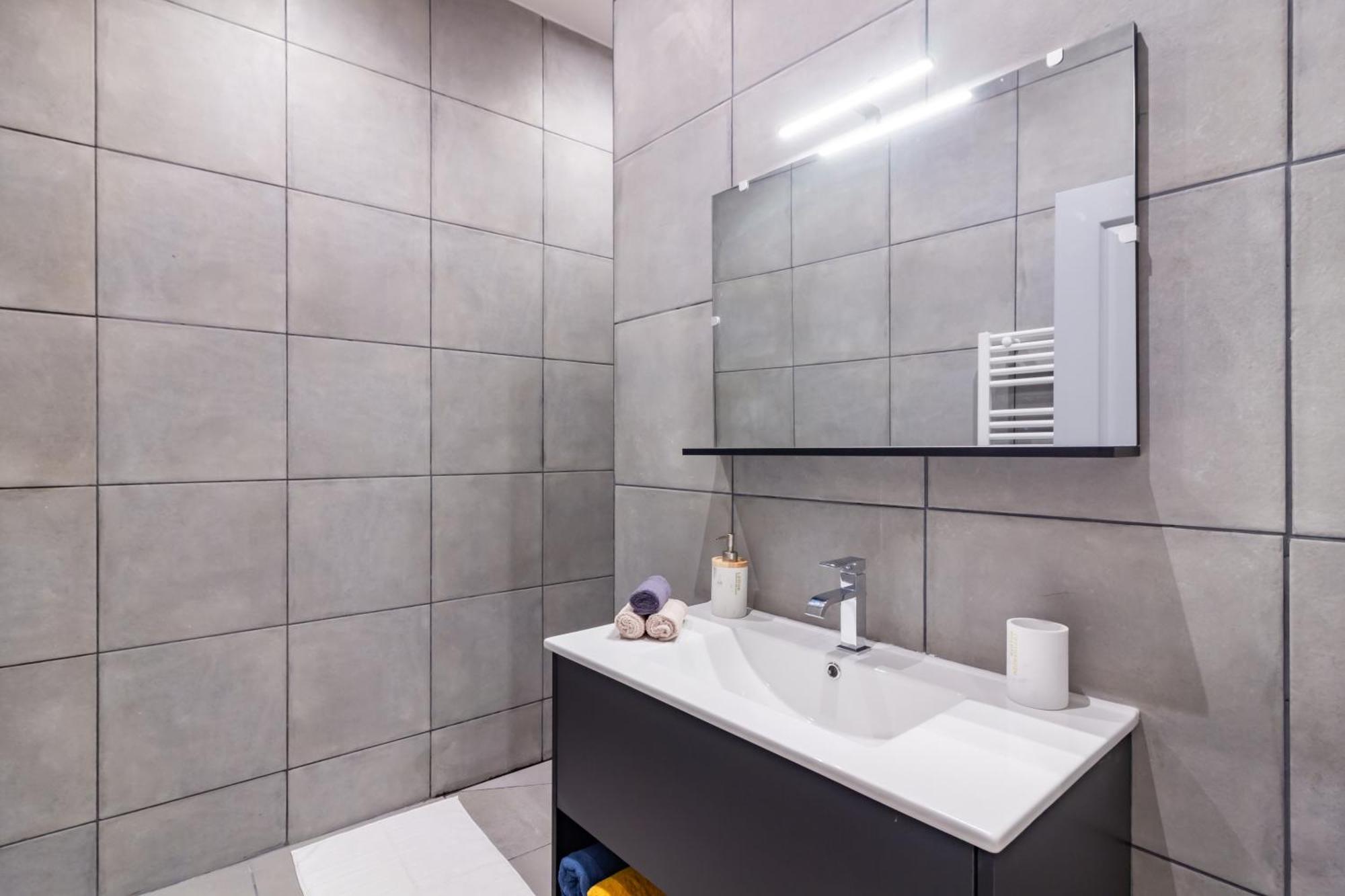 Spacieux Appartement En Plein Coeur De Béziers Dış mekan fotoğraf
