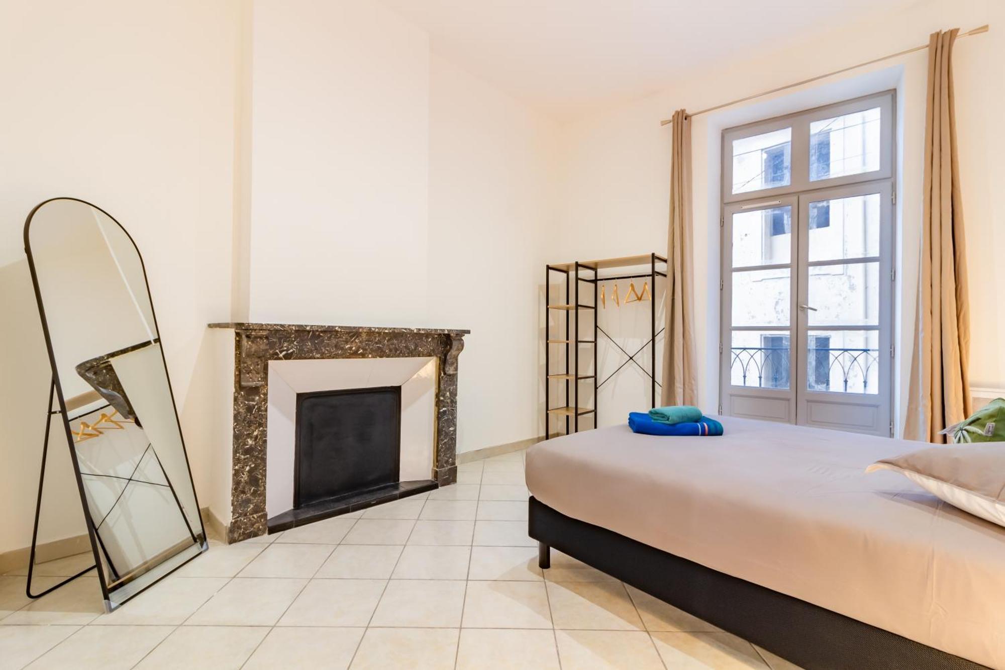 Spacieux Appartement En Plein Coeur De Béziers Dış mekan fotoğraf